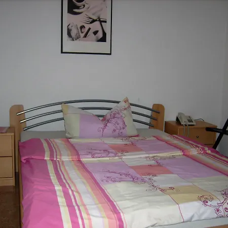 Gasthof Goldener Stern 2*